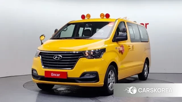 Hyundai The New Grand Starex 2019 Желтый из Кореи