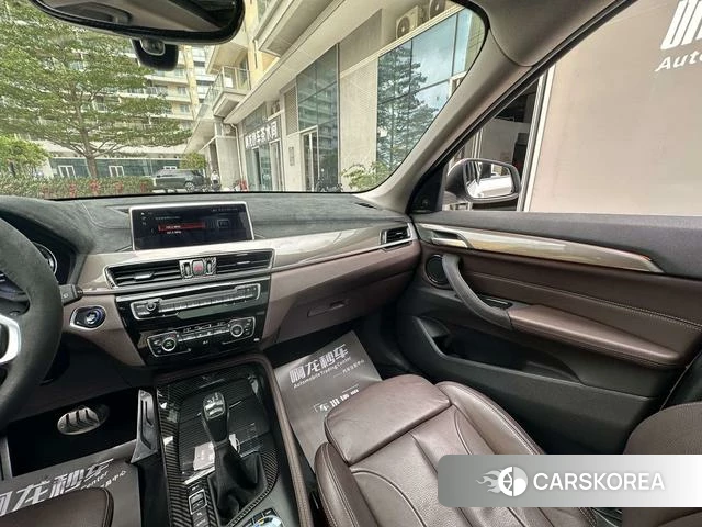 BMW X1 PHEV 2019 Белый из Китая