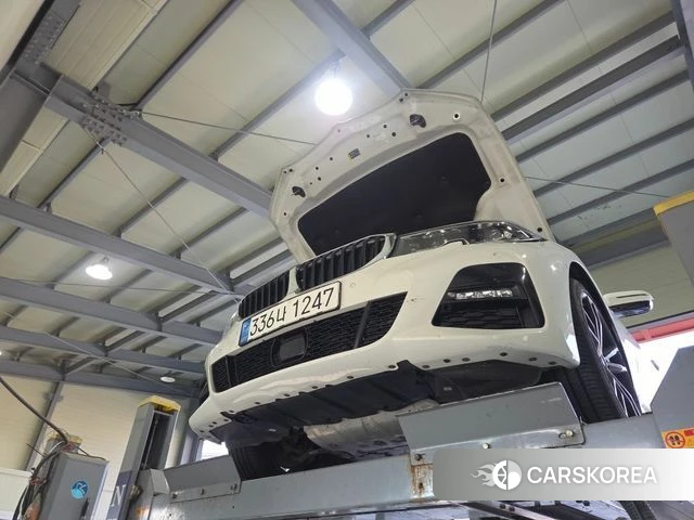 BMW 3 Series (G20) 2022 Белый из Кореи