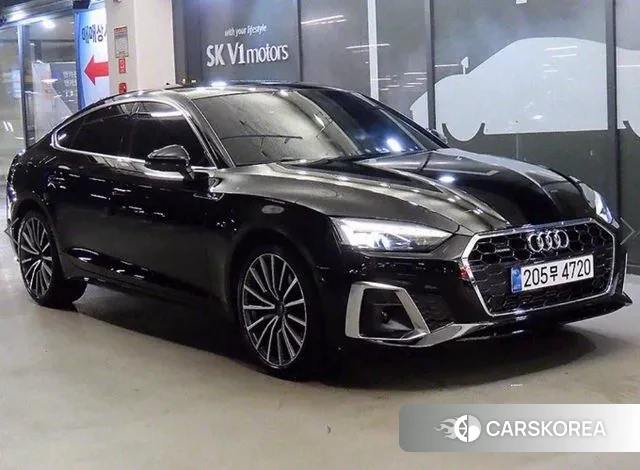 Audi A5 (F5) 2023 Черный из Кореи