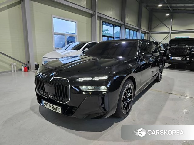 BMW 7 Series (G70) 2025 Черный из Кореи