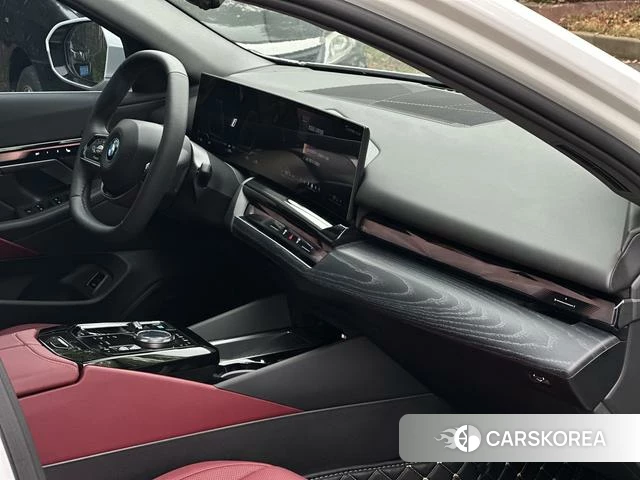 BMW i5 2025 Белый из Китая