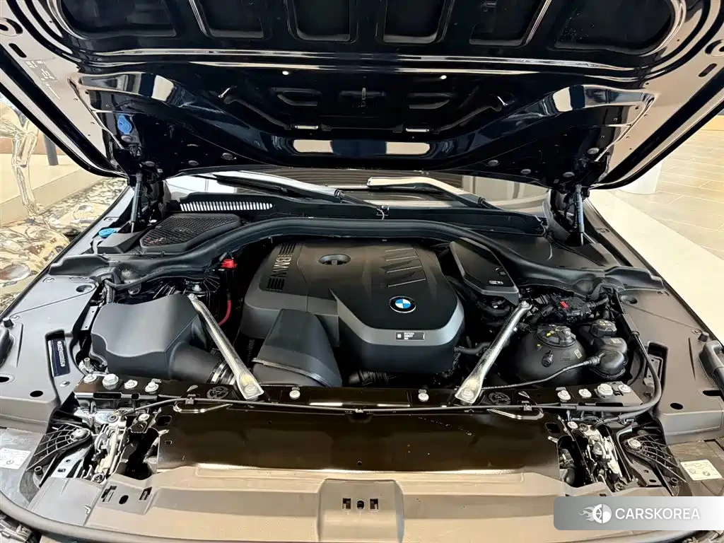BMW 5 series 2025 Черный из Китая