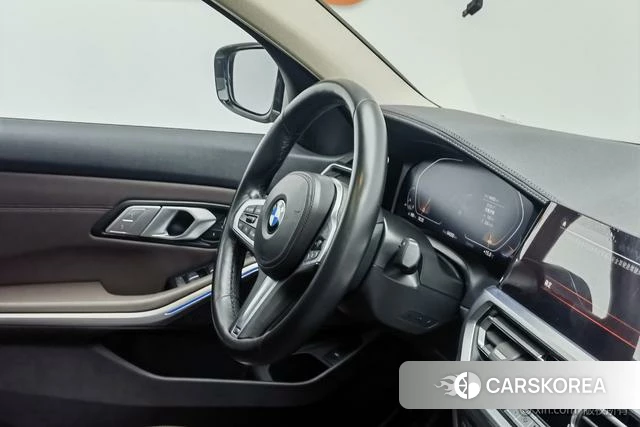 BMW 3 series 2022 Другой из Китая