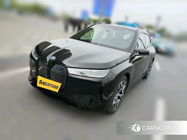BMW iX 2026 Черный из Китая