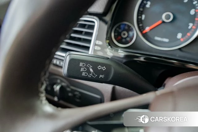 Volkswagen Touareg 2018 Синий из Китая