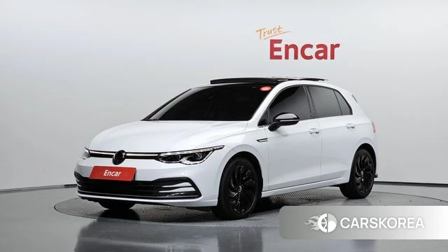 Volkswagen Golf 8th Generation 2024 Белый из Кореи