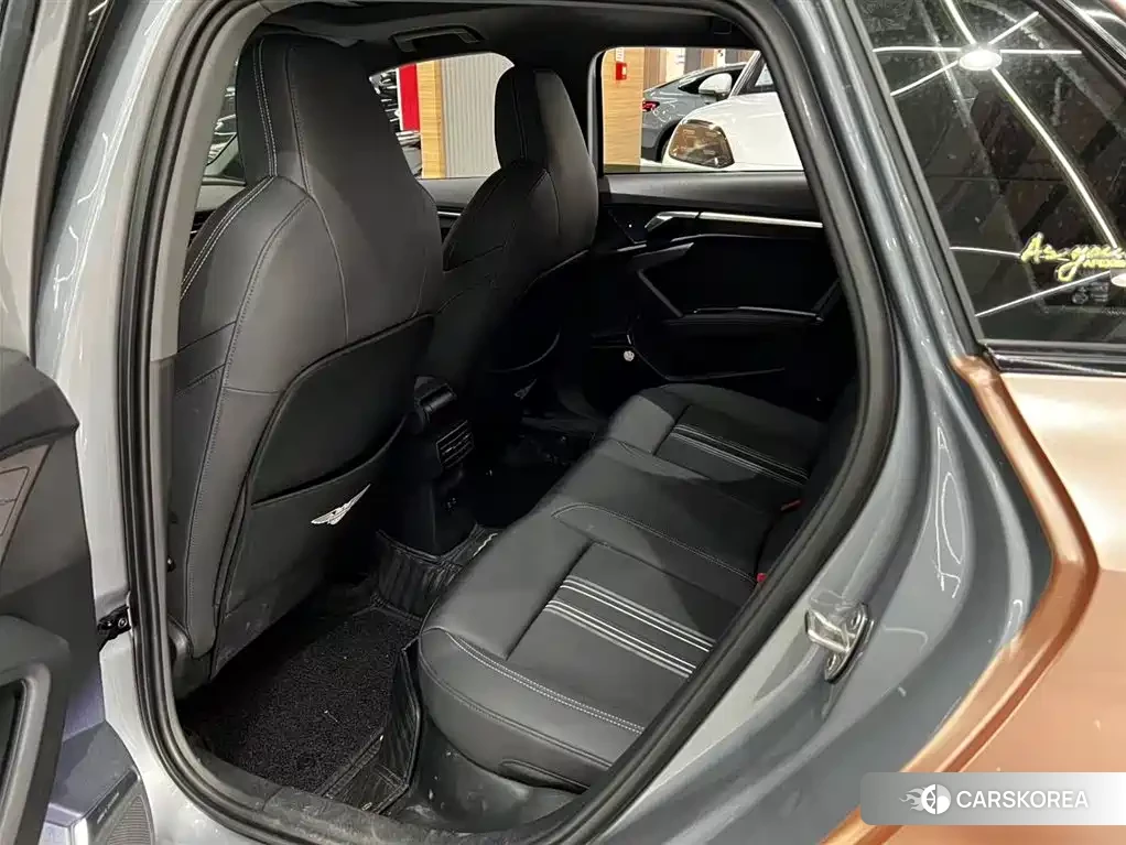 Audi A3 2021 Silver/gray из Китая