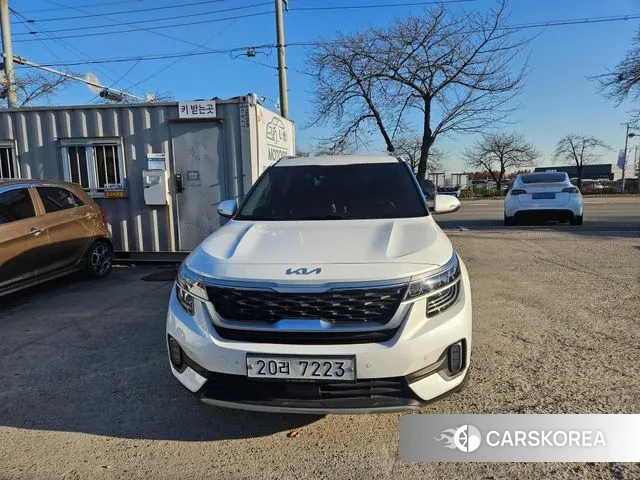 Kia Seltos 2019 Белый из Кореи