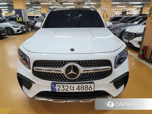 Mercedes-Benz GLB-Class X247 2023 Белый из Кореи