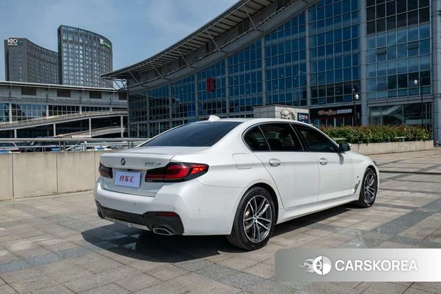 BMW 5 series PHEV 2021 Белый из Китая