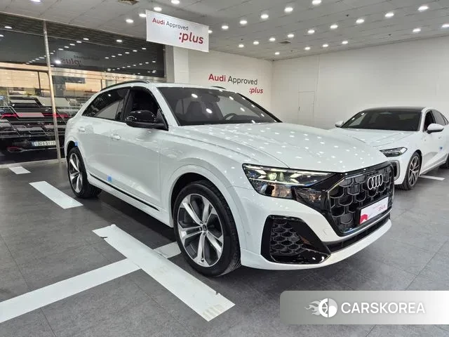 Audi Q8 (4M) 2025 Белый из Кореи