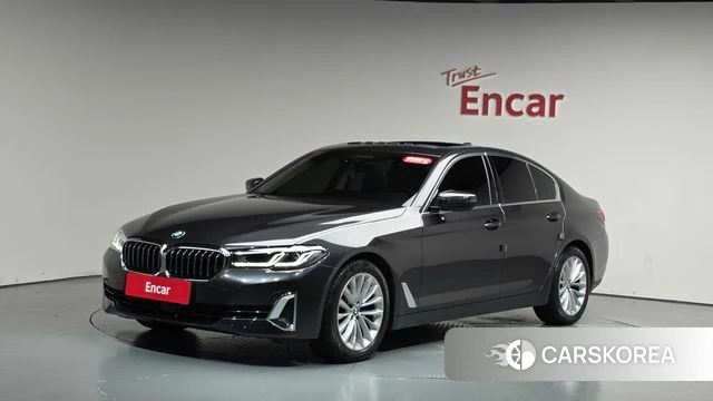 BMW 5 Series (G30) 2022 Черный из Кореи