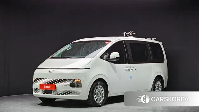 Hyundai Staria 2023 Белый из Кореи