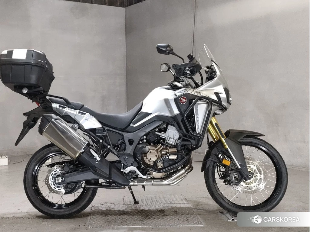 Проданный Honda CRF1000L AFRICA TWIN 2016 из Японии, фото 2