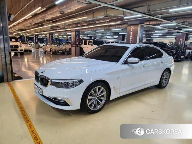 BMW 5 Series (G30) 2018 Белый из Кореи