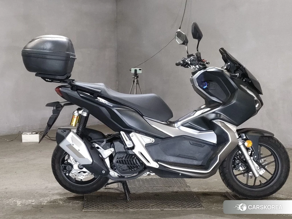 Проданный Honda ADV150 2019 из Японии, фото 2