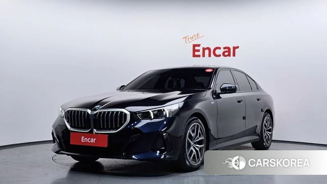 BMW 5 Series (G60) 2025 Черный из Кореи