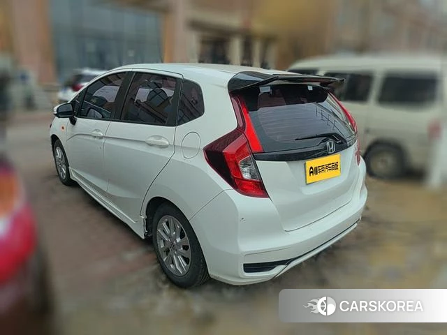 Honda Fit 2019 Белый из Китая