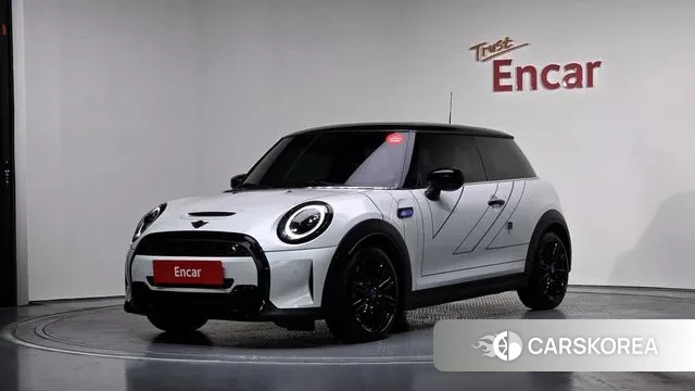 Mini Cooper S 2024 Белый из Кореи
