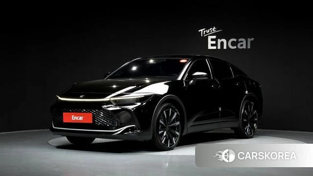 Toyota Crown Crossover 2023 Черный из Кореи