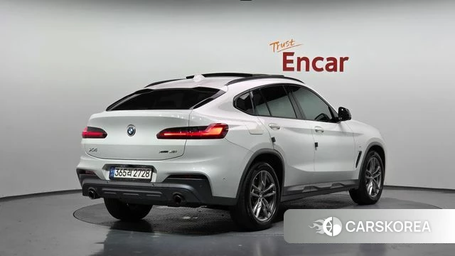 BMW X4 (G02) 2021 Белый из Кореи