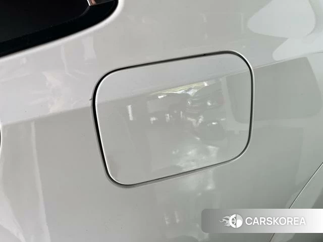 Toyota Lei Ling 2022 Белый из Китая
