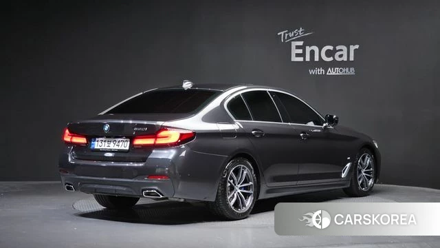 BMW 5 Series (G30) 2023 Серый из Кореи