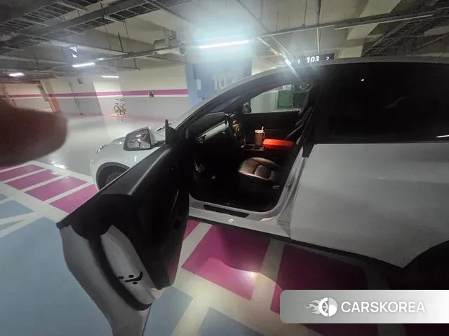 Tesla Model Y 2022 Белый из Кореи