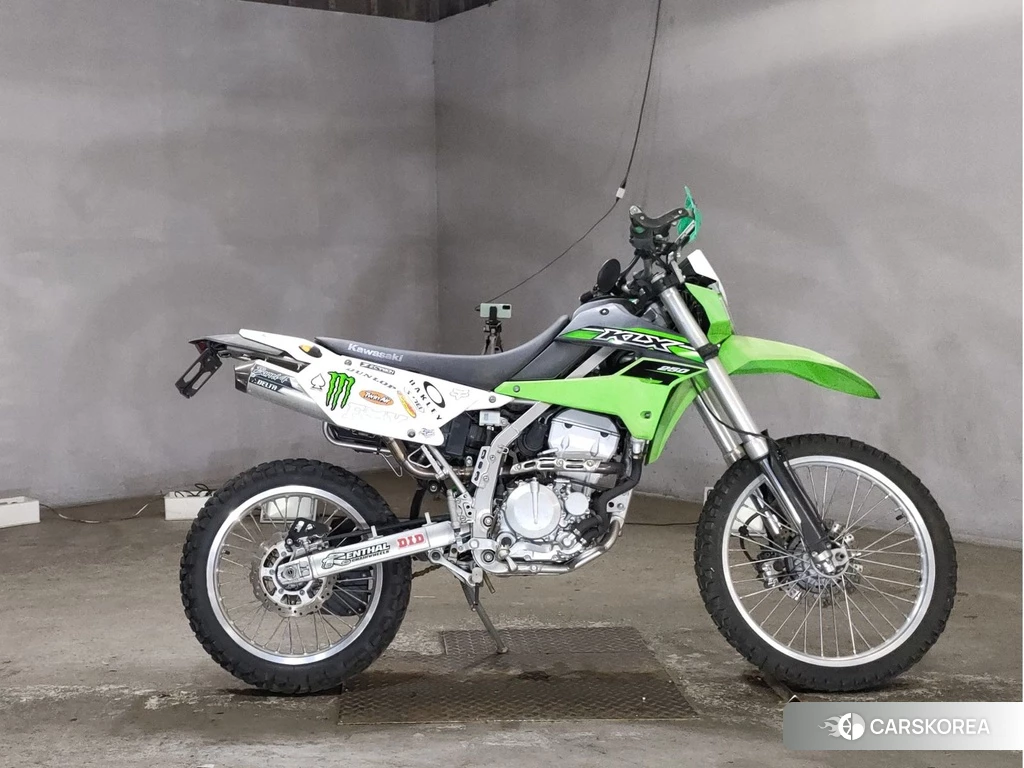 Проданный Kawasaki KLX250 2015 из Японии