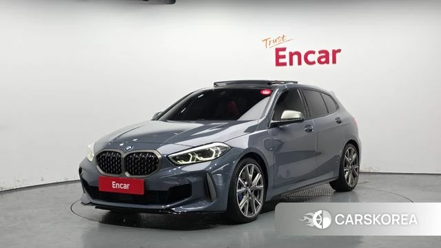 BMW 1 Series (F40) 2021 Небесно-голубой из Кореи