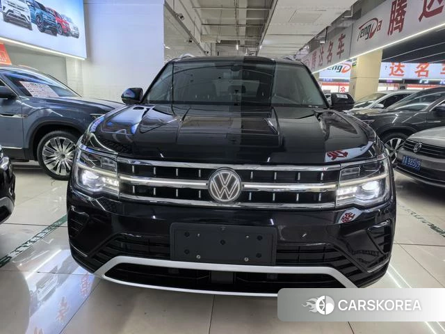 Volkswagen Tourang 2024 Черный из Китая