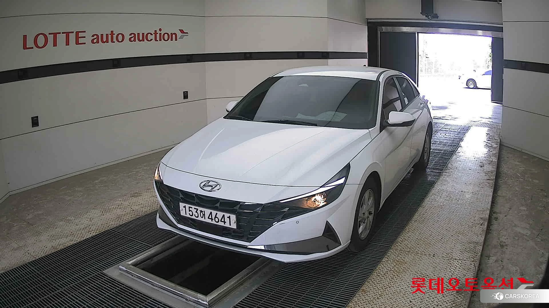 Hyundai Avante 2021 Polar White из Кореи