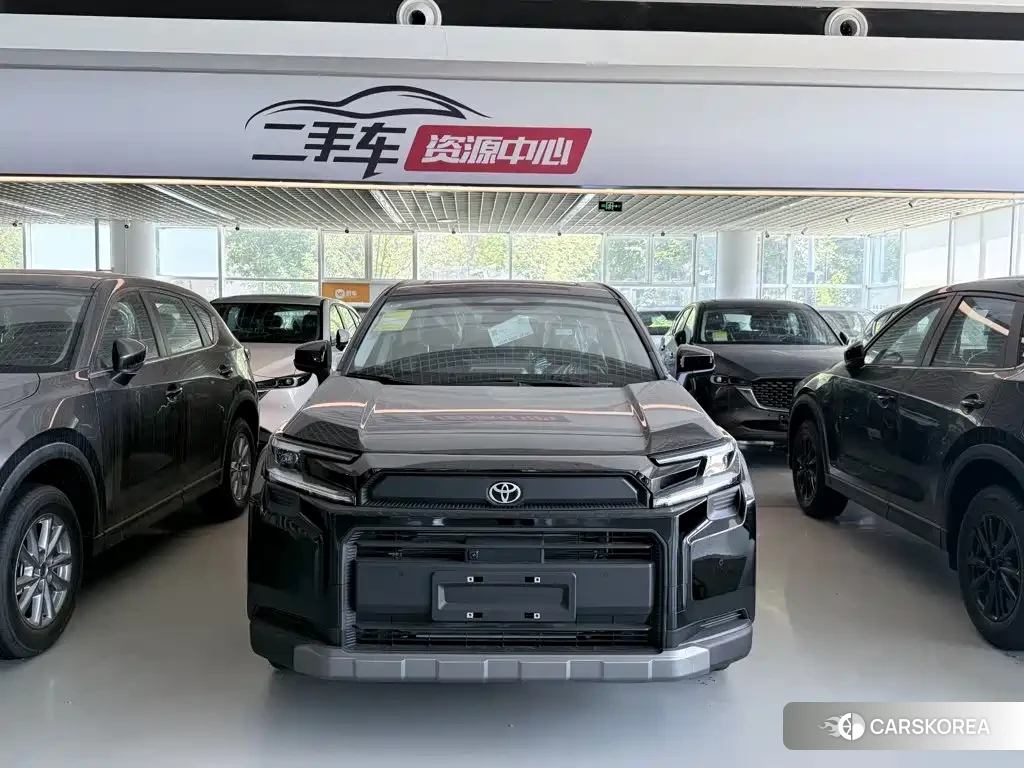 Toyota RAV4 2026 Черный из Китая