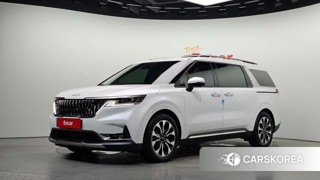 Kia Carnival 4th generation 2022 Белый из Кореи