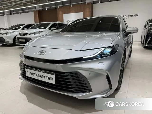 Toyota Camry (XV80) 2025 Серебряный из Кореи