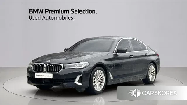 BMW 5 Series (G30) 2021 Черный из Кореи