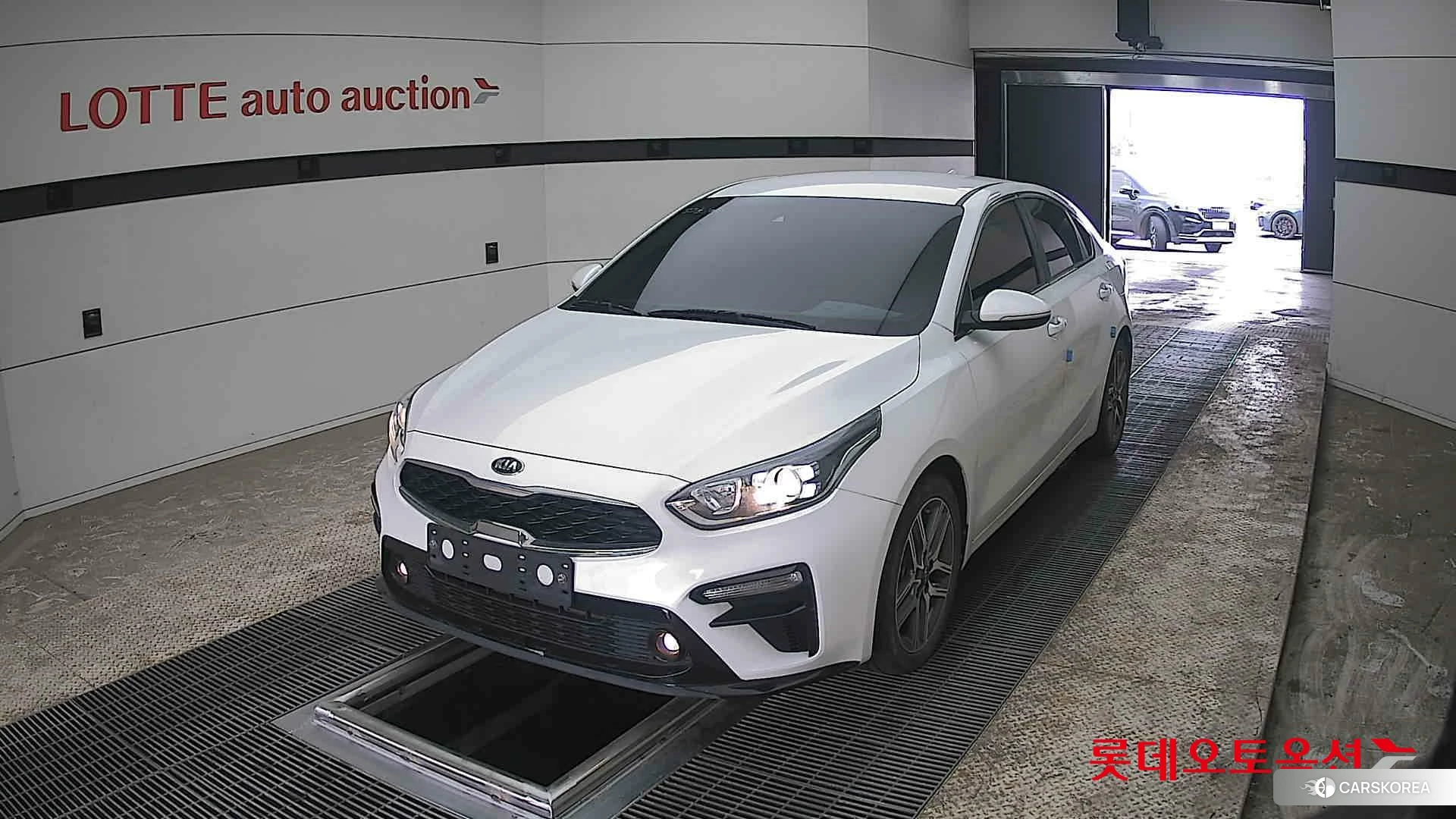 Kia K3 2019 Белый из Кореи