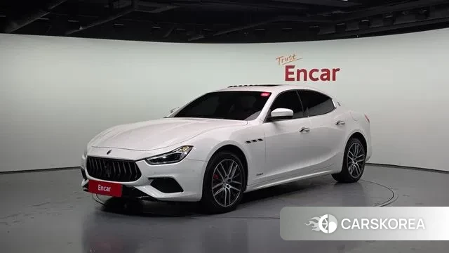 Maserati Ghibli 2020 Белый из Кореи