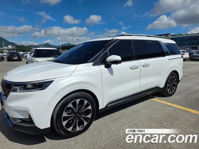 Kia Carnival 4th generation 2023 Белый из Кореи