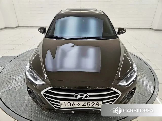 Hyundai Avante AD 2018 Коричневый из Кореи