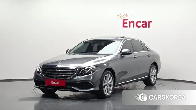 Mercedes-Benz E-Class W213 2019 Серебряный из Кореи