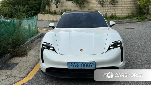 Porsche Taycan 2021 Белый из Кореи
