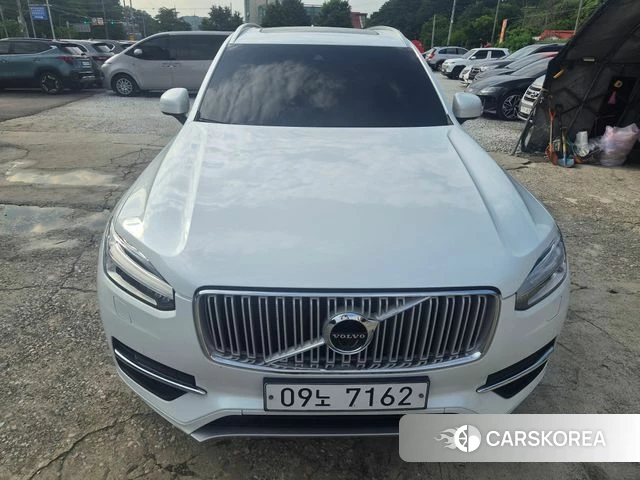 Volvo XC90 second Generation 2018 Белый из Кореи