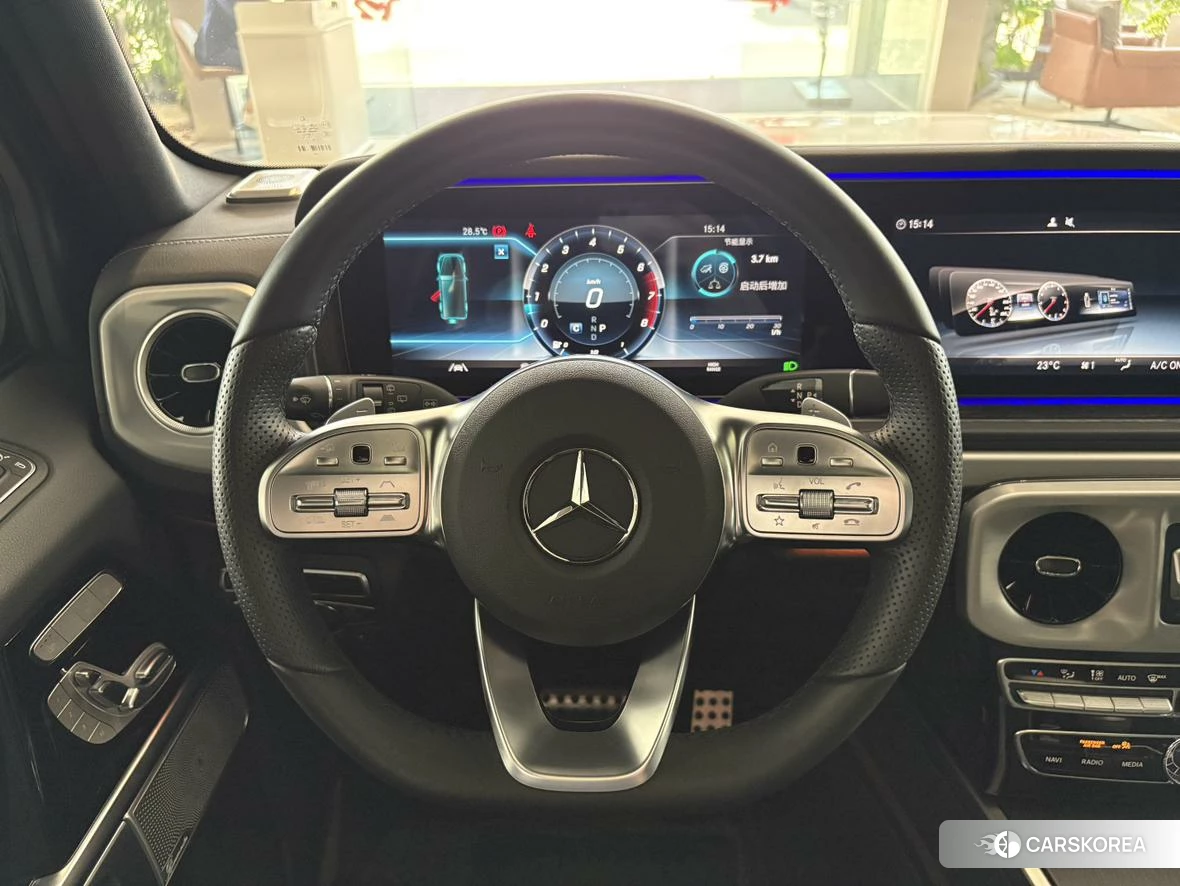 Mercedes-Benz G-class 2023 Серебристо-серый из Китая