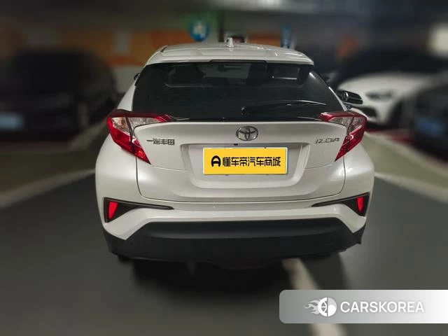 Toyota IZOA 2024 Белый из Китая