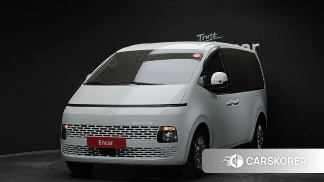 Hyundai Staria 2025 Белый из Кореи