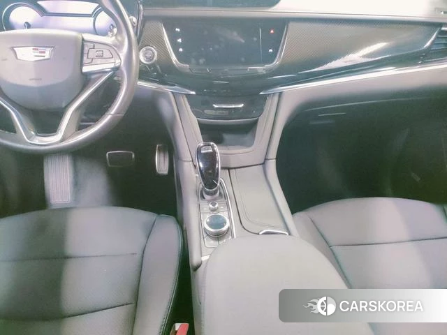 Cadillac XT6 2022 Черный из Китая