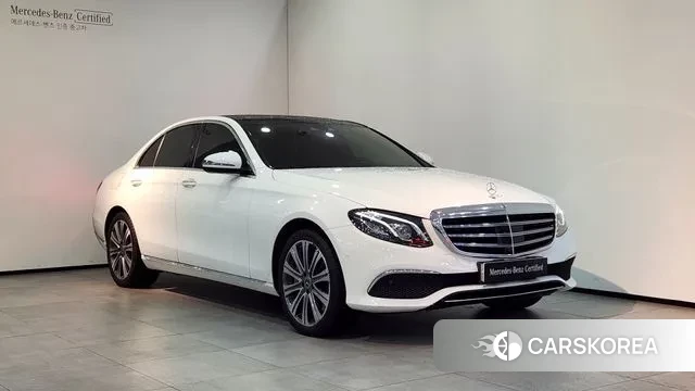 Mercedes-Benz E-Class W213 2020 Белый из Кореи
