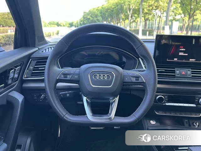 Audi Q5L 2025 Черный из Китая